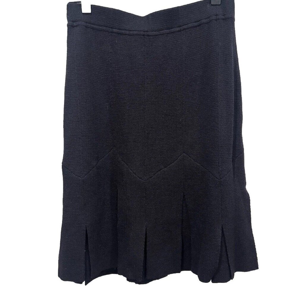 ST JOHN Black Santana Knit Skirt Split Flap Flare Hem Size 0 Pull On Stretch